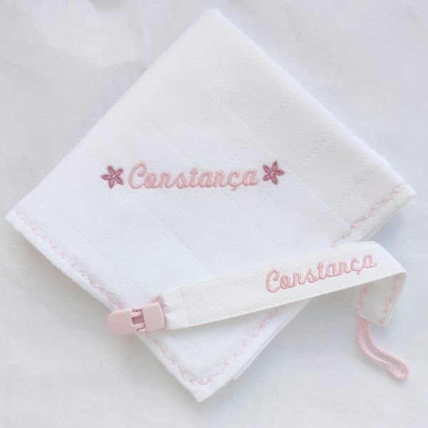 fralda e fita chupeta rosa